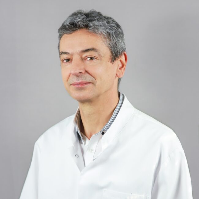 Lek. med. Piotr Kwiatuszewski