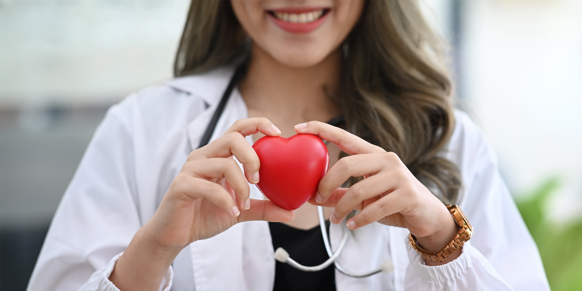 Comparison of Gastric Bypass Surgery and Sleeve Gastrectomy for Weight Loss